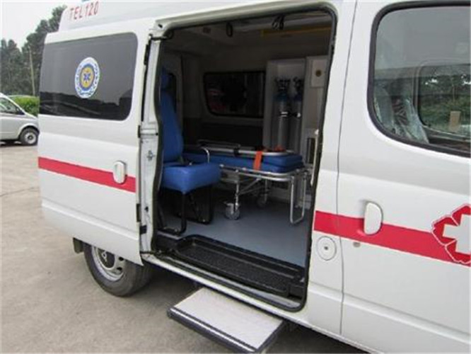 禄丰救护车出租服务案例7